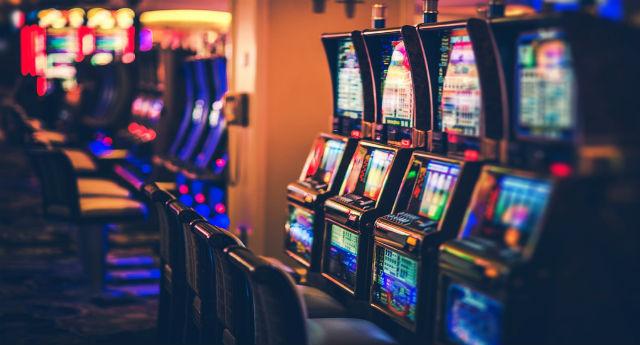 Three Helpful Tips when Playing a Fish Slot Machine