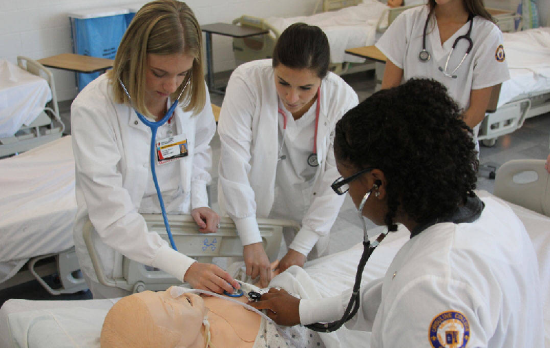 Top Advantages Of An Accelerated Nursing Program