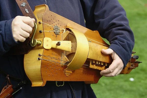 Buy A Hurdy Gurdy Book